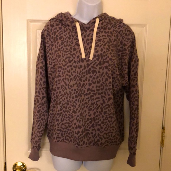 Beautiful Animal Print Hoodie - Picture 1 of 8